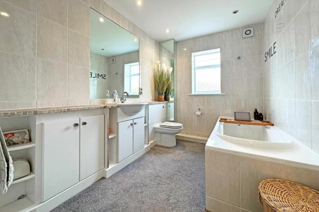 Bluebell House Home In Country Village. Nec/Stratford/Birmingham Solihull Esterno foto
